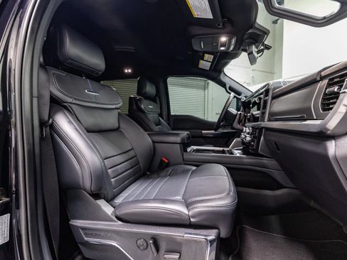 Used 2025 Ford F250 Platinum AWD/4WD image 37