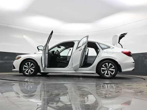 Used 2023 Honda Civic LX image 47