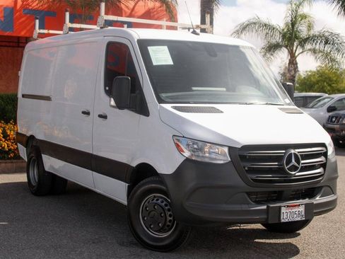 Used 2019 Mercedes-Benz Sprinter 144 Cargo image 2