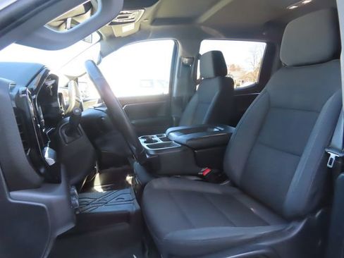 Used 2022 Chevrolet Silverado 1500 LT w/ Convenience Package II AWD/4WD image 19
