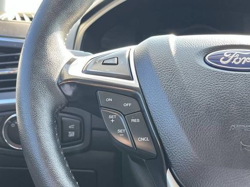 Used 2023 Ford Edge Titanium AWD/4WD image 32