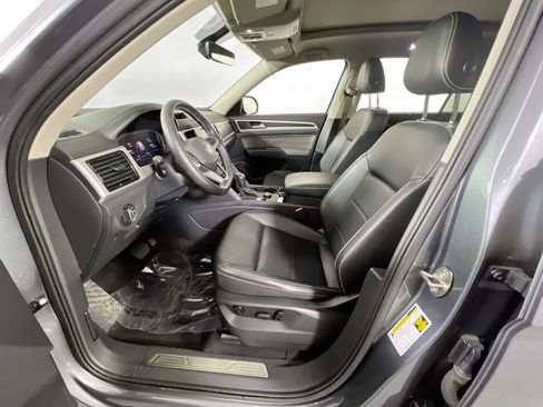 Used 2023 Volkswagen Atlas SE image 20