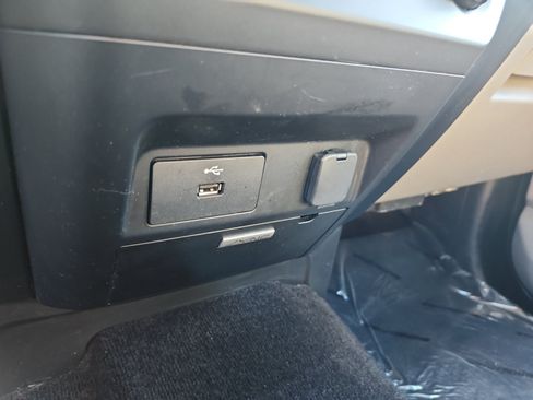 Used 2016 Ford F150 XL w/ Equipment Group 101A Mid RWD image 18