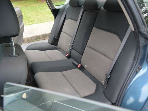 Used 2005 Subaru Legacy 2.5i AWD/4WD image 12