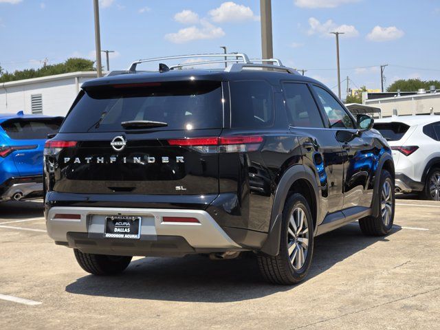 Used 2024 Nissan Pathfinder SL FWD image 6