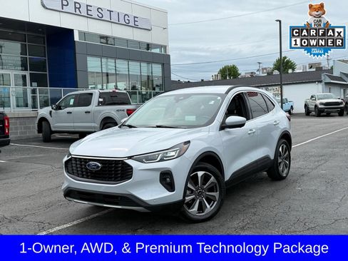 Used 2025 Ford Escape Platinum w/ Premium Technology Package AWD/4WD image 1