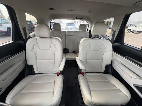 Used 2021 Kia Telluride S FWD image 30