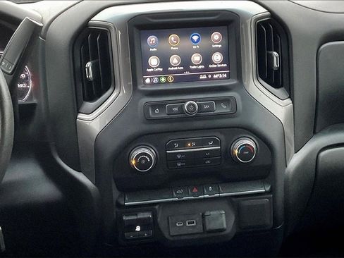 Used 2021 Chevrolet Silverado 2500 Custom w/ Custom Value Package image 11