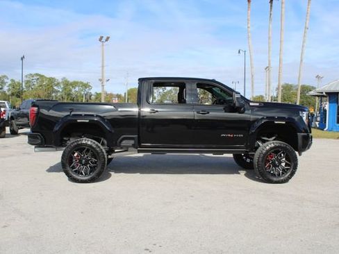 Used 2024 GMC Sierra 2500 AT4 w/ AT4 Premium Plus Package image 14