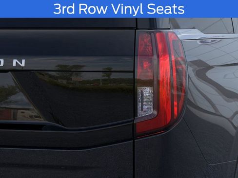 New 2025 Ford Expedition Active image 21