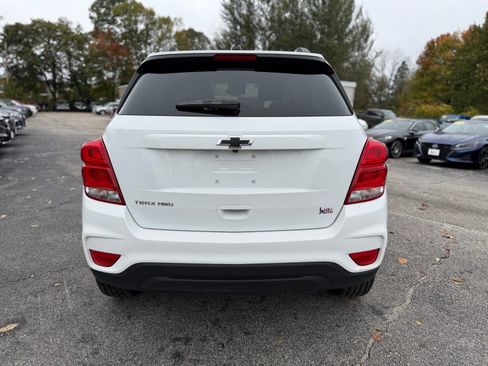Used 2022 Chevrolet Trax LT w/ Sport Edition image 6