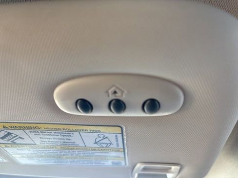 Used 2017 Ford Escape Titanium w/ Equipment Group 301A image 21