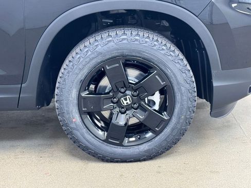New 2026 Honda Ridgeline Black Edition image 4