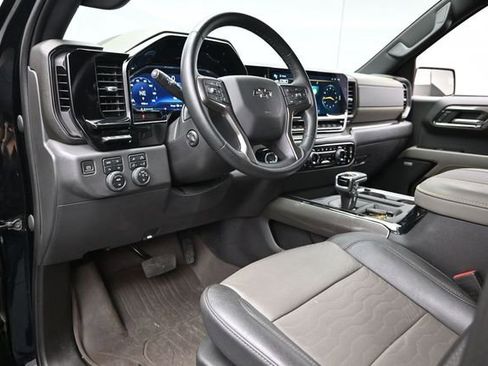 Used 2023 Chevrolet Silverado 1500 ZR2 w/ Technology Package AWD/4WD image 25