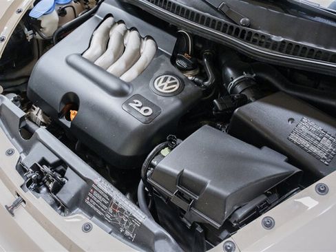 Used 2005 Volkswagen Beetle GLS FWD image 28