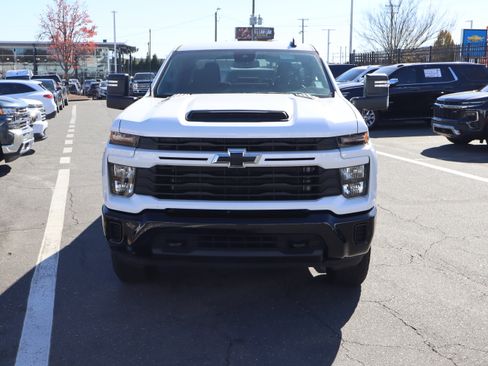 Certified 2024 Chevrolet Silverado 2500 Custom w/ Custom Value Package image 3