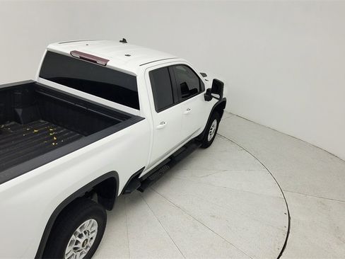 Used 2022 Chevrolet Silverado 2500 LT w/ Convenience Package image 38