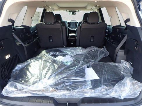 New 2025 Subaru Ascent Limited image 8