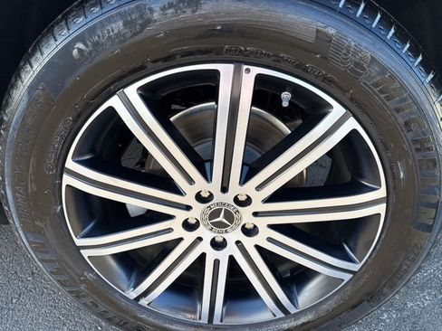 Used 2025 Mercedes-Benz GLE 350 4MATIC image 10