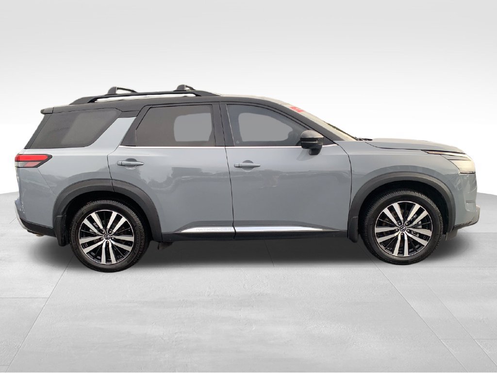 Certified 2024 Nissan Pathfinder Platinum AWD/4WD image 7