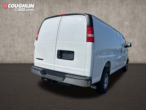 New 2025 Chevrolet Express 3500 Work Van w/ Driver Convenience Package image 8