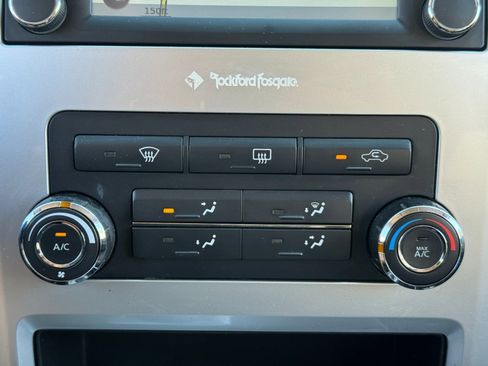 Used 2015 Nissan Titan PRO-4X image 26