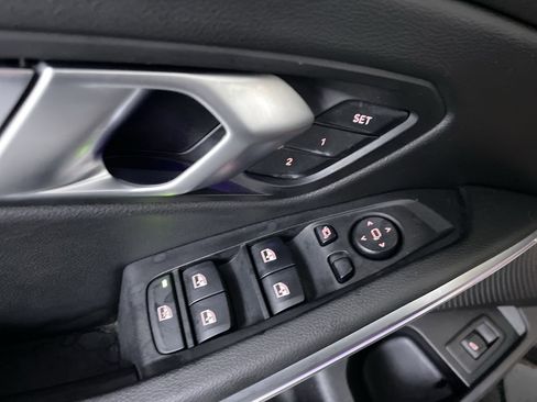 Used 2022 BMW 330i xDrive Sedan w/ Driving Assistance Package image 11