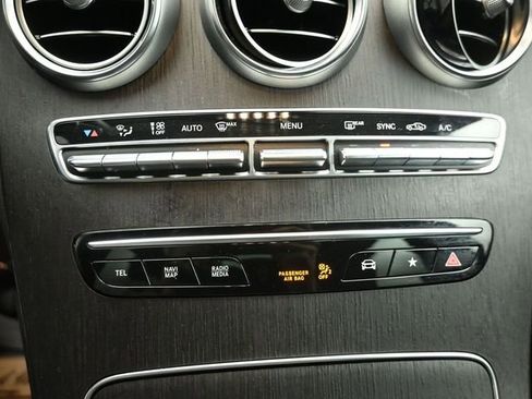 Used 2022 Mercedes-Benz GLC 300 4MATIC image 18