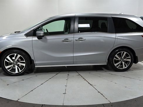 Used 2022 Honda Odyssey Touring image 8