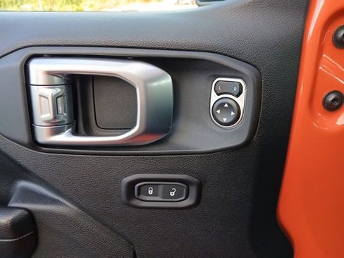 Used 2020 Jeep Gladiator Sport w/ Quick Order Package 24S image 30