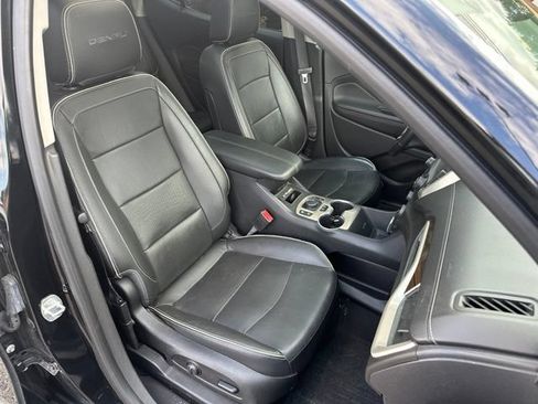Used 2020 GMC Terrain Denali w/ Denali Premium Package AWD/4WD image 11