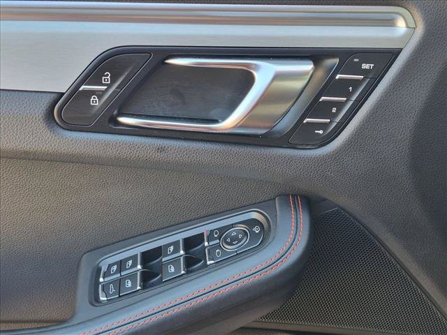 Used 2024 Porsche Macan AWD/4WD image 14