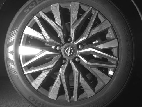 Used 2025 Nissan Altima 2.5 SV image 13