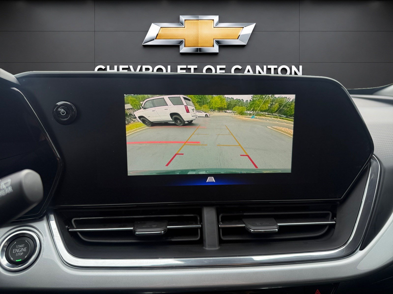 New 2026 Chevrolet Trax LT w/ LT Convenience Package FWD image 29