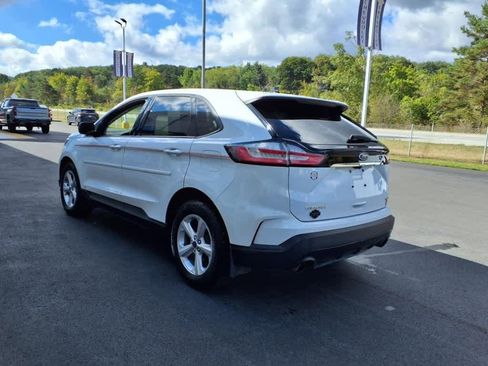 Used 2019 Ford Edge SE image 4