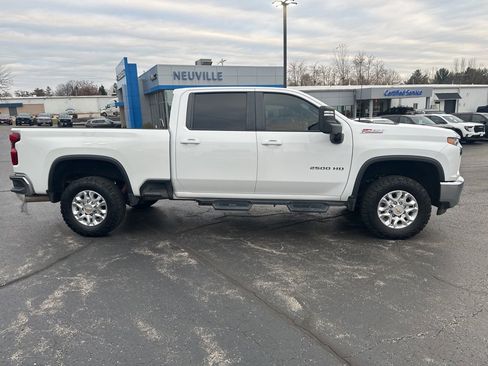 Used 2021 Chevrolet Silverado 2500 LT w/ Convenience Package image 2