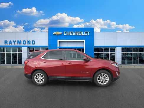 Used 2019 Chevrolet Equinox LT FWD image 2