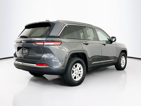Used 2023 Jeep Grand Cherokee Laredo AWD/4WD image 9