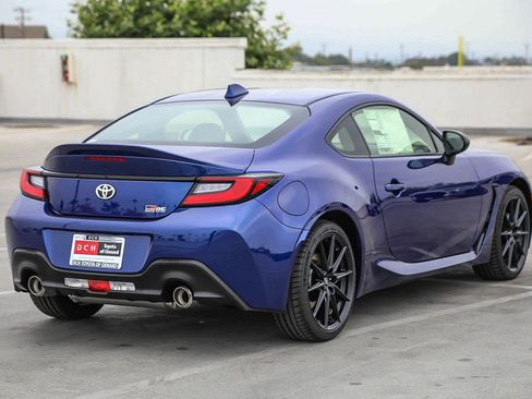 New 2026 Toyota GR86 Premium RWD image 5
