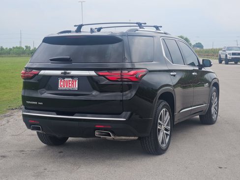 Used 2023 Chevrolet Traverse High Country w/ LPO, Floor Liner Package AWD/4WD image 5