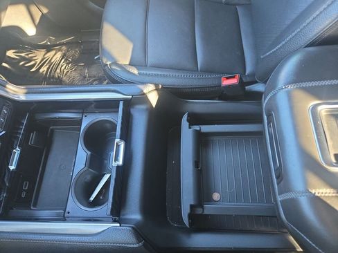 Used 2023 GMC Yukon Denali image 30