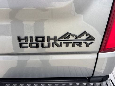 Used 2024 Chevrolet Silverado 1500 High Country w/ Technology Package AWD/4WD image 17