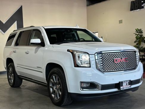 Used 2017 GMC Yukon Denali w/ Open Road Package AWD/4WD image 2