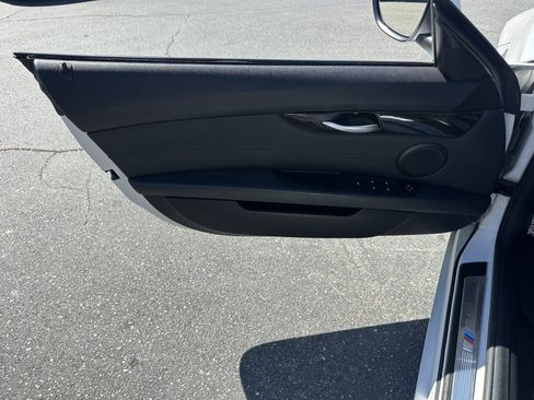 Used 2016 BMW Z4 sDrive28i RWD image 23