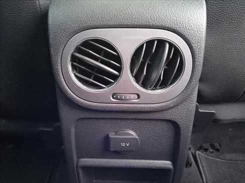 Used 2017 Volkswagen Tiguan Wolfsburg Edition image 17