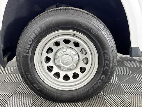 Used 2023 Chevrolet Colorado W/T image 37