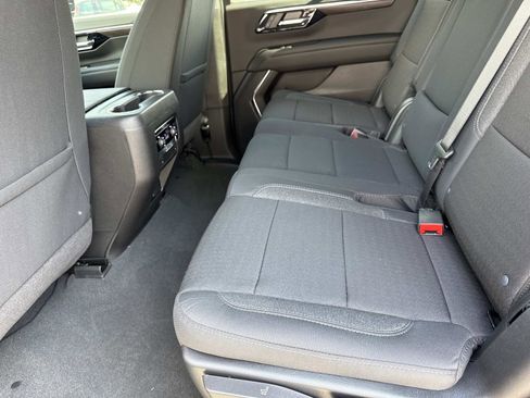 New 2025 Chevrolet Tahoe LS image 10