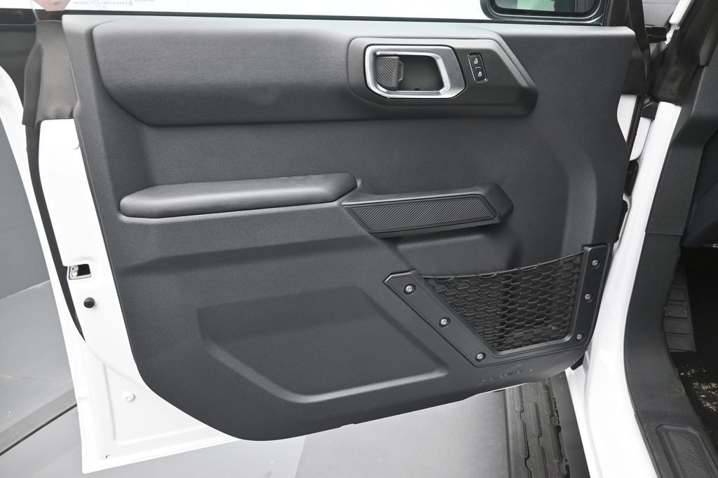 New 2026 Ford Bronco Outer Banks AWD/4WD image 13