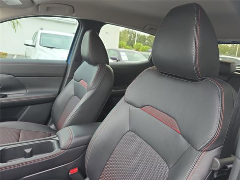 Used 2025 Nissan Kicks SR image 17