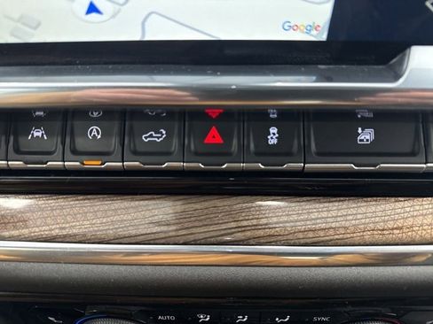 Used 2025 Chevrolet Silverado 1500 LT image 20